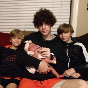 Meet your Posher, Sandy